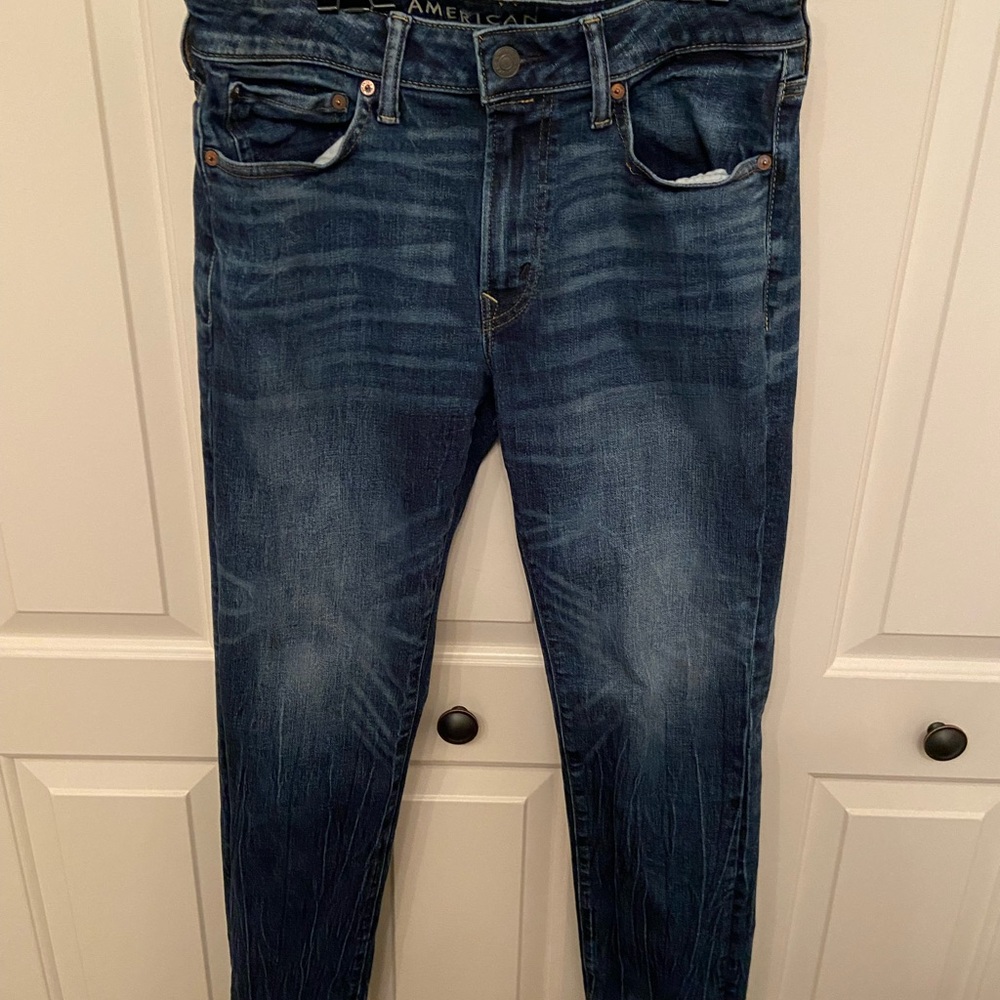 American Eagle mens jeans 32 x 32 slim.